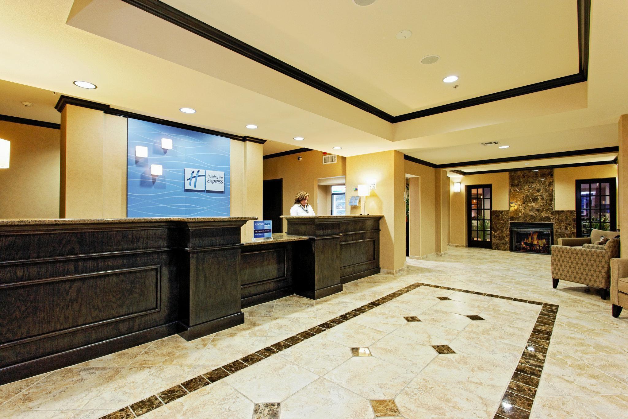 Holiday Inn Express & Suites Ozona By Ihg Exterior foto